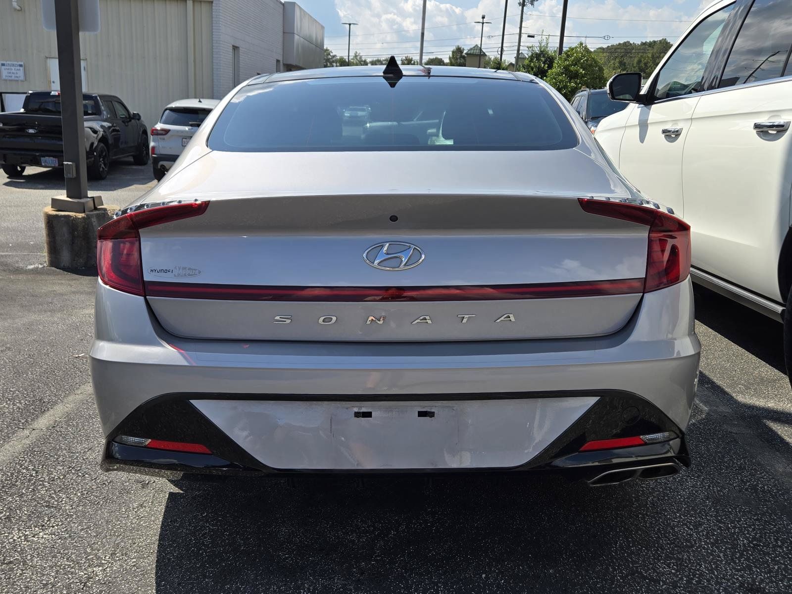 Used 2023 Hyundai Sonata SEL w/ Convenience Package FWD image 5