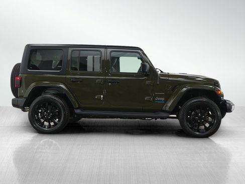 Used 2022 Jeep Wrangler Unlimited Sahara w/ Cold Weather Group image 6