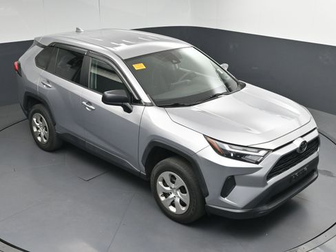 Certified 2023 Toyota RAV4 LE image 32