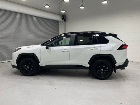 Used 2025 Toyota RAV4 XSE w/ Advanced Technology Package AWD/4WD image 5