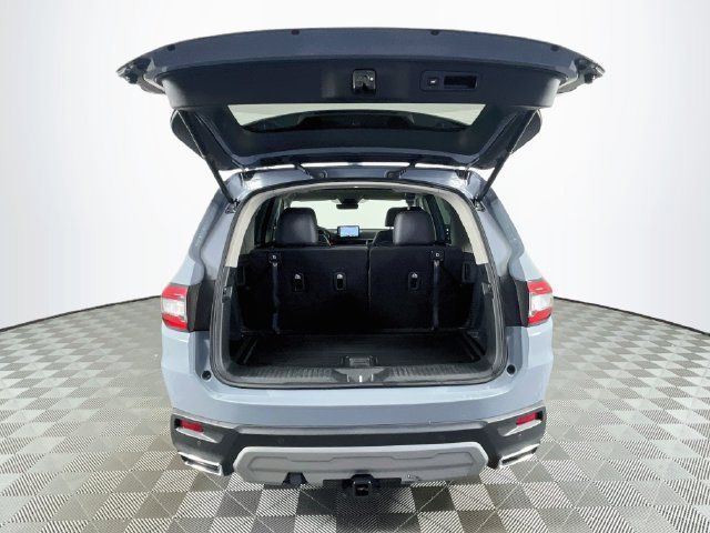 Used 2025 Honda Pilot Touring image 28
