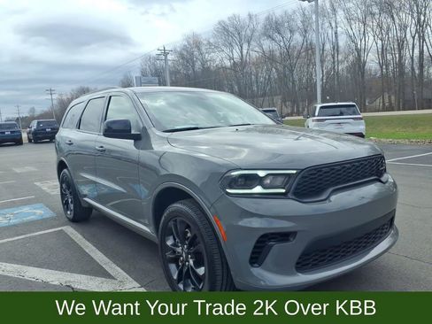 Used 2023 Dodge Durango GT w/ Blacktop Package image 5