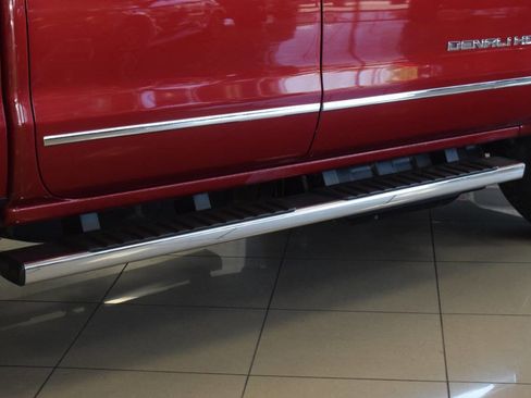 Used 2018 GMC Sierra 2500 Denali w/ Duramax Plus Package AWD/4WD image 41