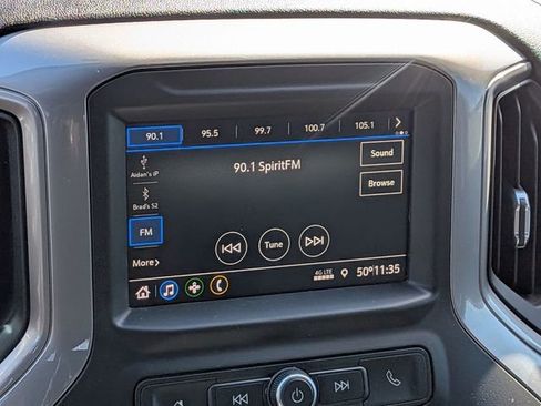 Used 2021 Chevrolet Silverado 2500 Custom w/ Custom Value Package image 16