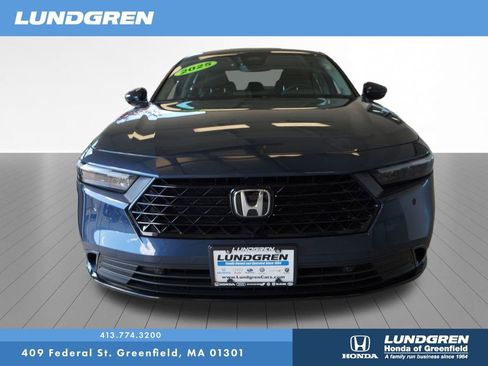 Used 2025 Honda Accord EX-L image 2