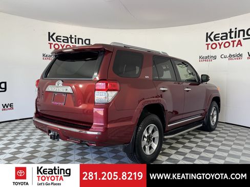 Used 2012 Toyota 4Runner SR5 AWD/4WD image 5