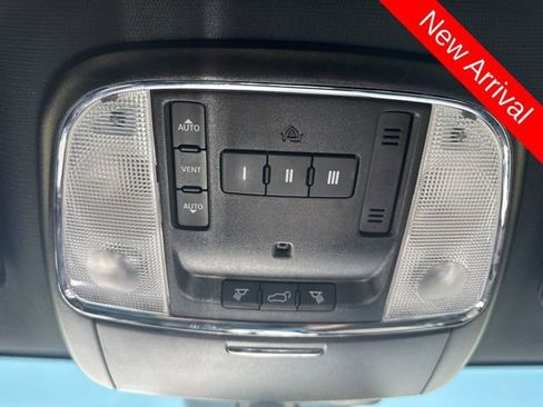Used 2021 Jeep Grand Cherokee Laredo X image 18
