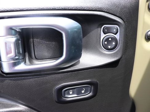 Used 2026 Jeep Gladiator Rubicon AWD/4WD image 47