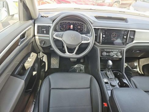 Used 2023 Volkswagen Atlas SE AWD/4WD image 7