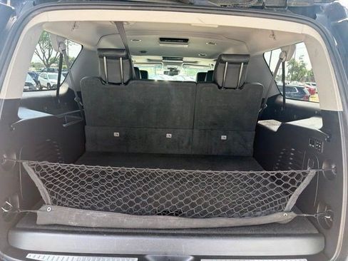 Used 2018 Chevrolet Suburban LT AWD/4WD image 16
