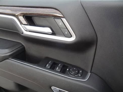 Used 2024 GMC Sierra 1500 SLE AWD/4WD image 14