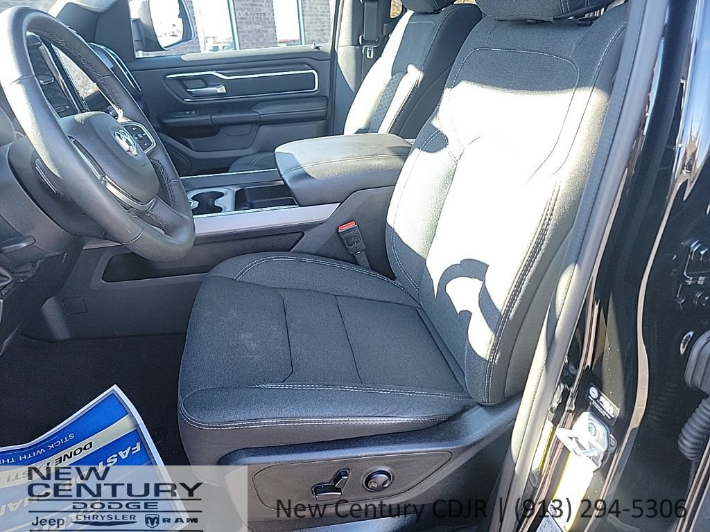 Used 2025 RAM 1500 Big Horn AWD/4WD image 8