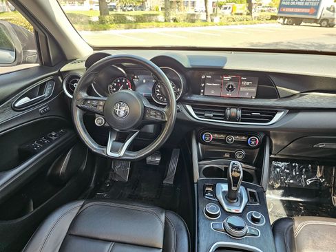 Used 2021 Alfa Romeo Stelvio Sprint w/ Nero Edizione image 20