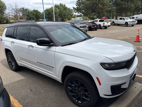 Used 2025 Jeep Grand Cherokee L Summit AWD/4WD image 4