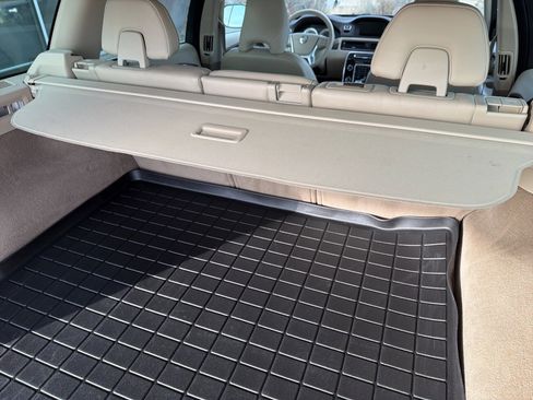 Used 2013 Volvo XC70 T6 image 25