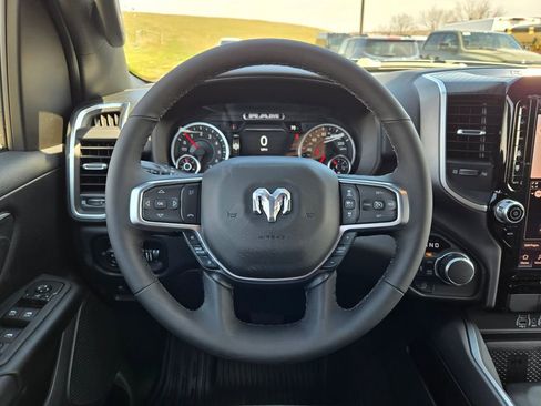 New 2026 RAM 1500 4x4 Crew Cab image 17