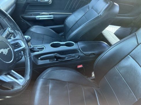 Used 2018 Ford Mustang Premium RWD image 9