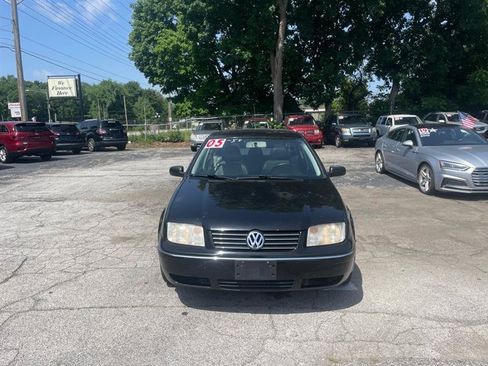 Used 2005 Volkswagen Jetta GLS FWD image 2