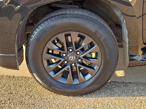 Certified 2022 Lexus GX 460 Premium AWD/4WD image 11