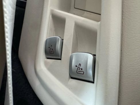 Used 2019 BMW X7 xDrive40i w/ Premium Package image 25