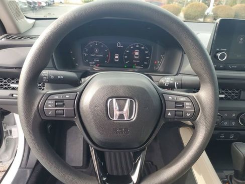 Used 2025 Honda Accord SE image 16