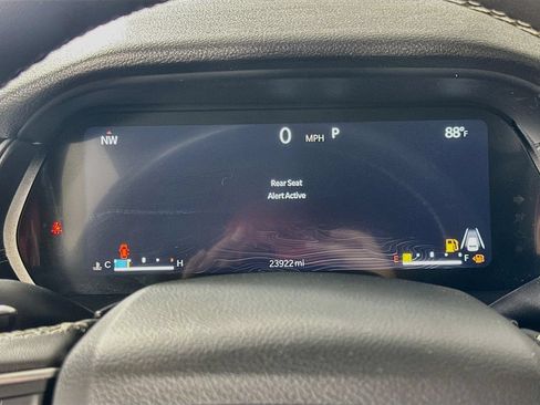 Used 2023 Jeep Grand Cherokee Altitude RWD image 24