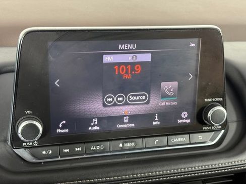 Used 2022 Nissan Rogue SV w/ SV Premium Package FWD image 33