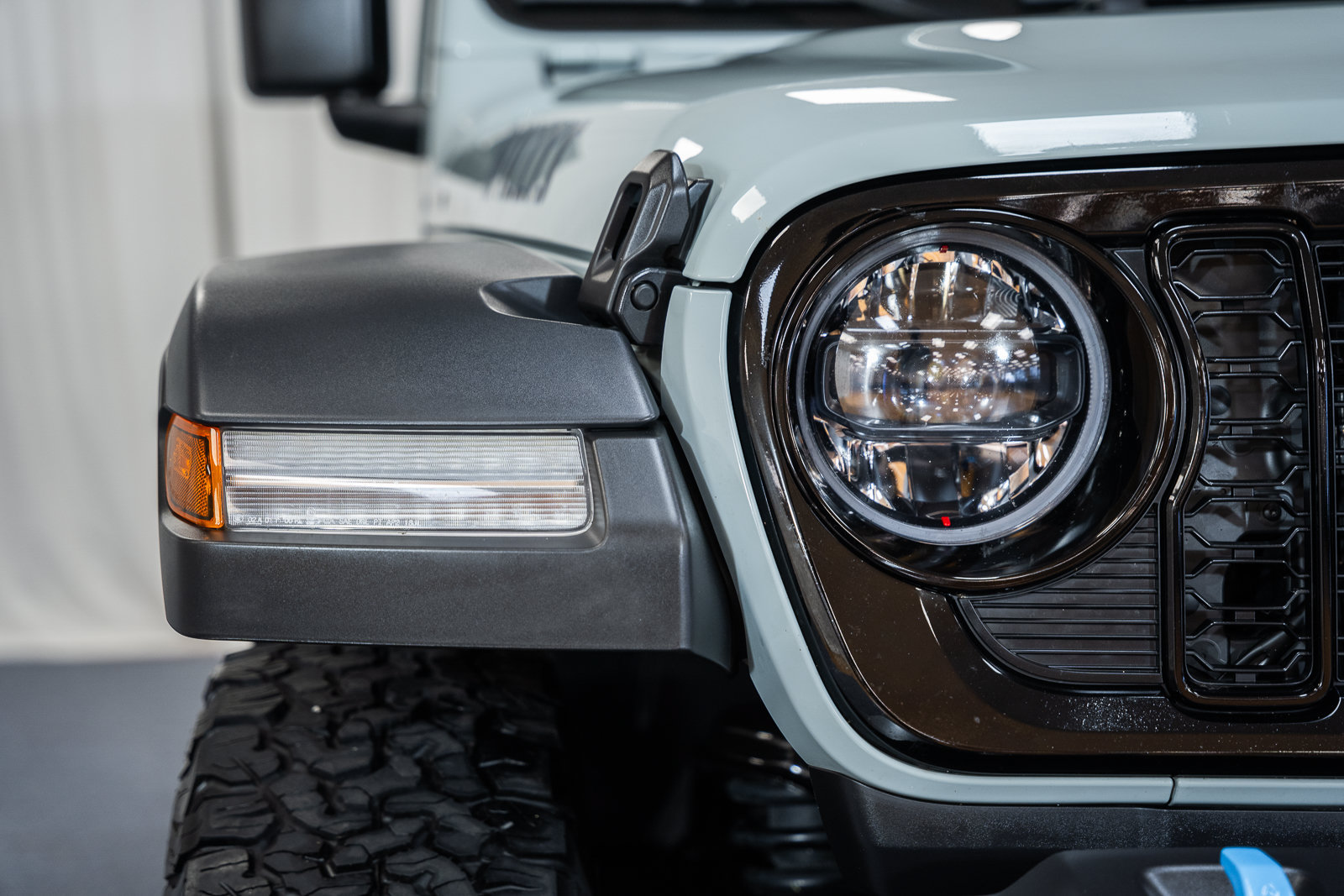 Used 2024 Jeep Wrangler Unlimited AWD/4WD image 17