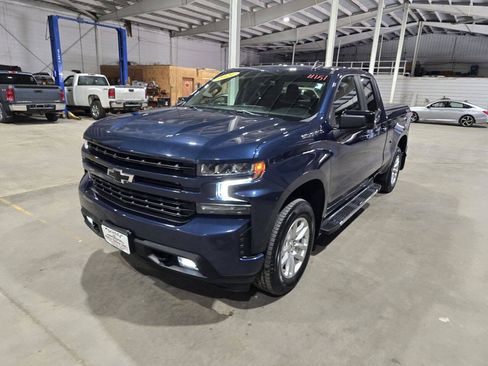 Used 2021 Chevrolet Silverado 1500 RST AWD/4WD image 3