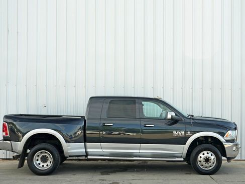 Used 2015 RAM 3500 Laramie image 49