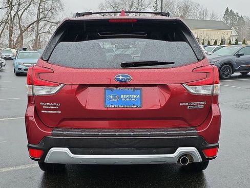 Used 2019 Subaru Forester Touring image 5