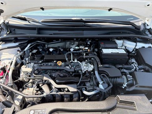 Used 2024 Toyota Corolla LE FWD image 15