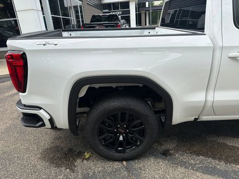 Used 2024 GMC Sierra 1500 Elevation AWD/4WD image 7