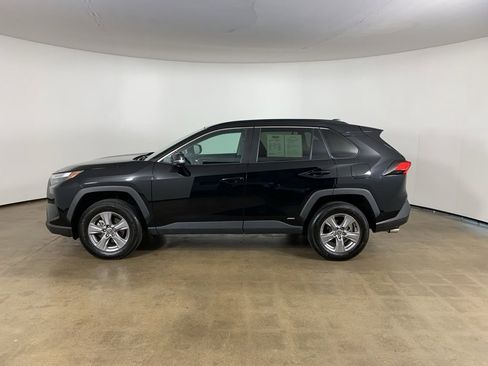 Used 2023 Toyota RAV4 XLE w/ Convenience Package AWD/4WD image 16