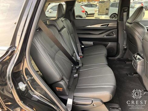 Certified 2026 INFINITI QX60 Luxe w/ Cargo Package image 29