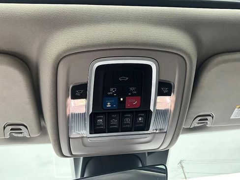 Used 2022 RAM 1500 Laramie w/ Laramie Southwest Edition AWD/4WD image 27