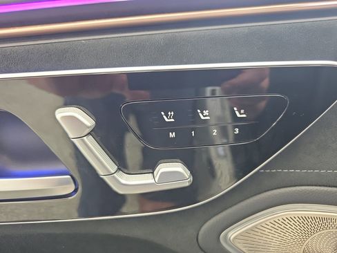 Used 2022 Mercedes-Benz EQS AMG 4MATIC w/ Exclusive Trim Package image 26