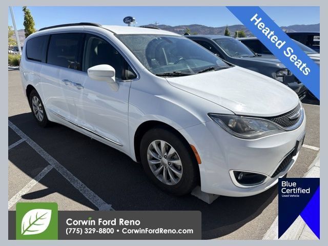 Used 2017 Chrysler Pacifica Touring-L FWD 360° Tour
