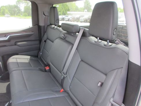 New 2026 GMC Sierra 1500 SLT w/ SLT Convenience Package AWD/4WD image 13