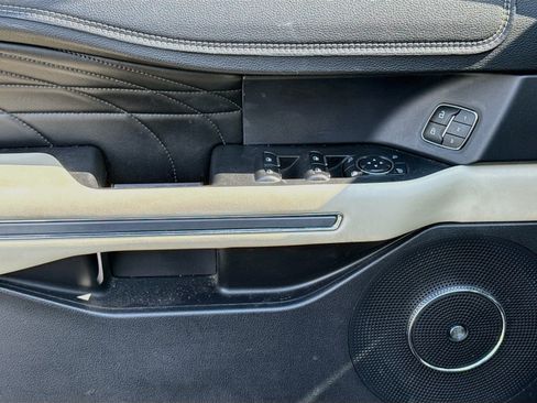 Used 2019 Ford Expedition Platinum AWD/4WD image 20