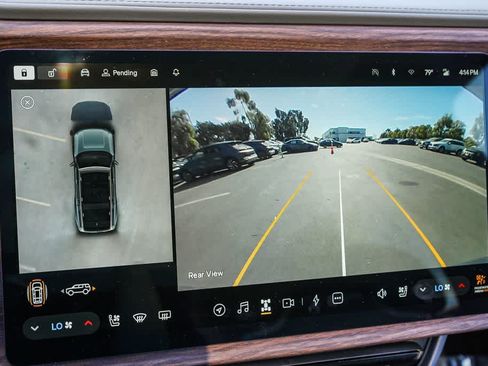 Used 2023 Rivian R1S Adventure AWD/4WD image 30
