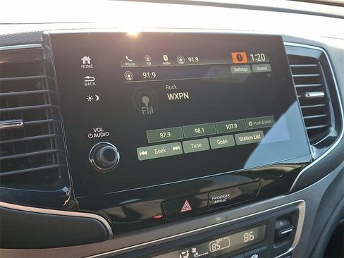 Used 2022 Honda Pilot Sport image 17