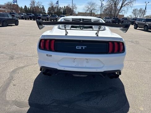 Used 2018 Ford Mustang GT RWD image 9