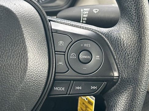Used 2024 Toyota Corolla LE FWD image 19
