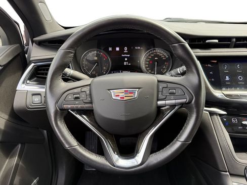 Used 2023 Cadillac XT6 Premium Luxury w/ Technology Package AWD/4WD image 12