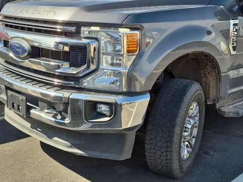 Used 2021 Ford F250 XLT w/ XLT Premium Package AWD/4WD image 3