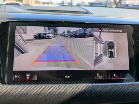 Used 2023 Audi e-tron GT Prestige image 25