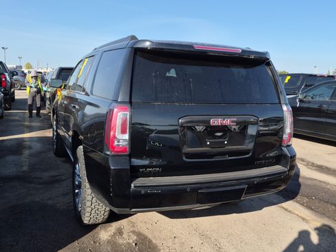 Used 2019 GMC Yukon Denali w/ Denali Ultimate Package AWD/4WD image 7
