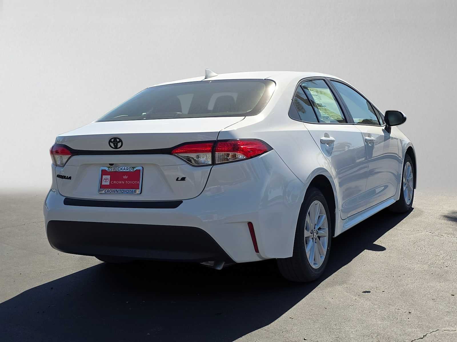 New 2027 Toyota Corolla LE w/ LE Premium Package FWD image 3