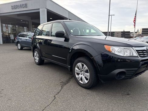 Used 2010 Subaru Forester 2.5X w/ Popular Equipment Group 1B image 4